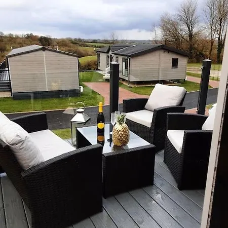 Holiday Home With A Hot Tub St Austell Exterior photo